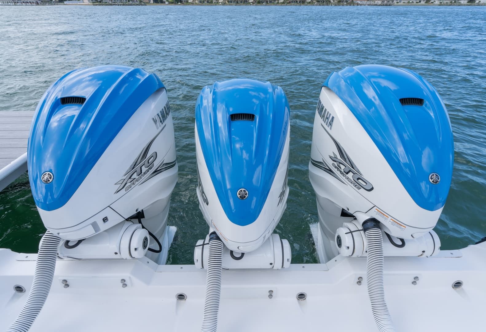 2023 Everglades 395 Center Console