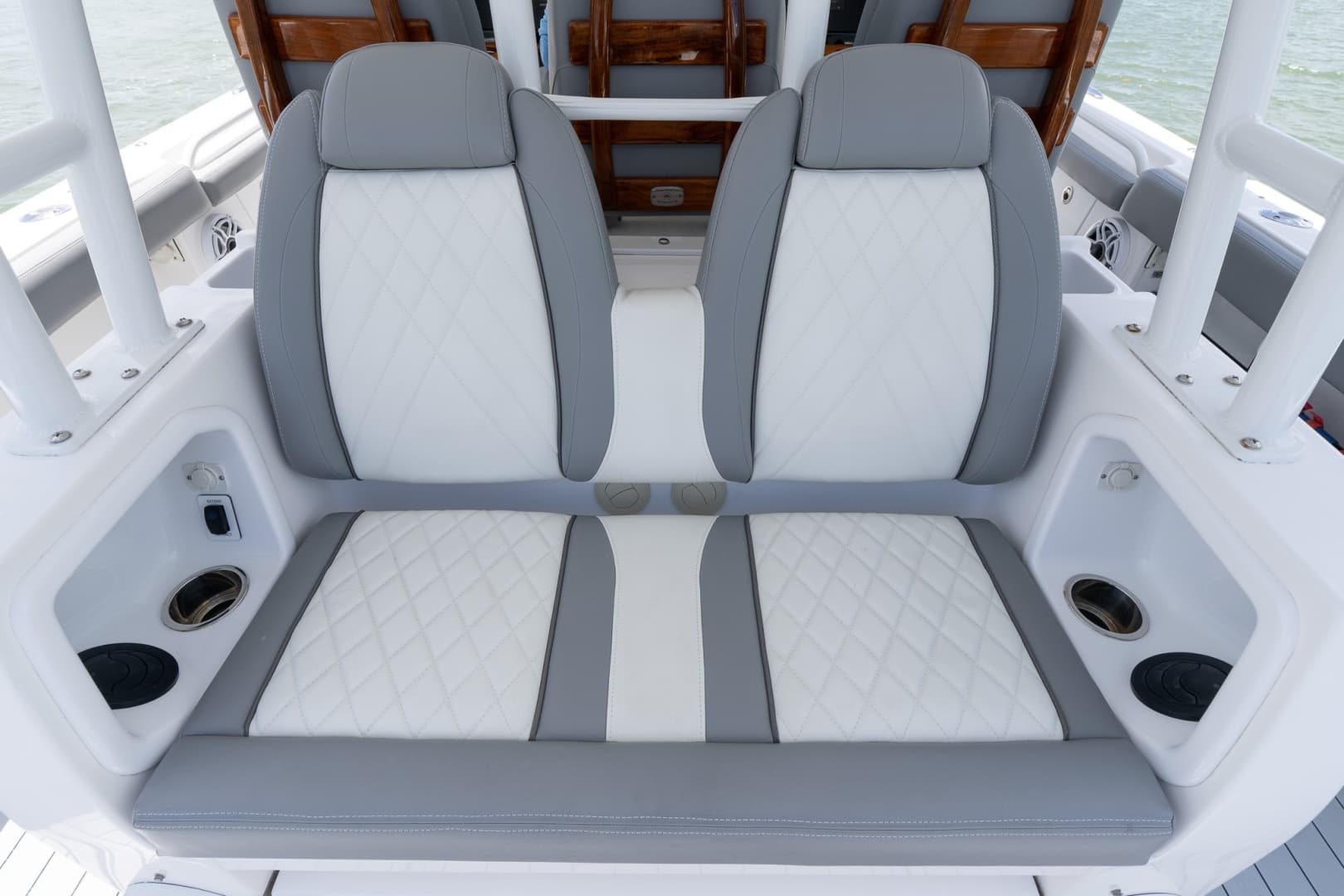 2023 Everglades 395 Center Console