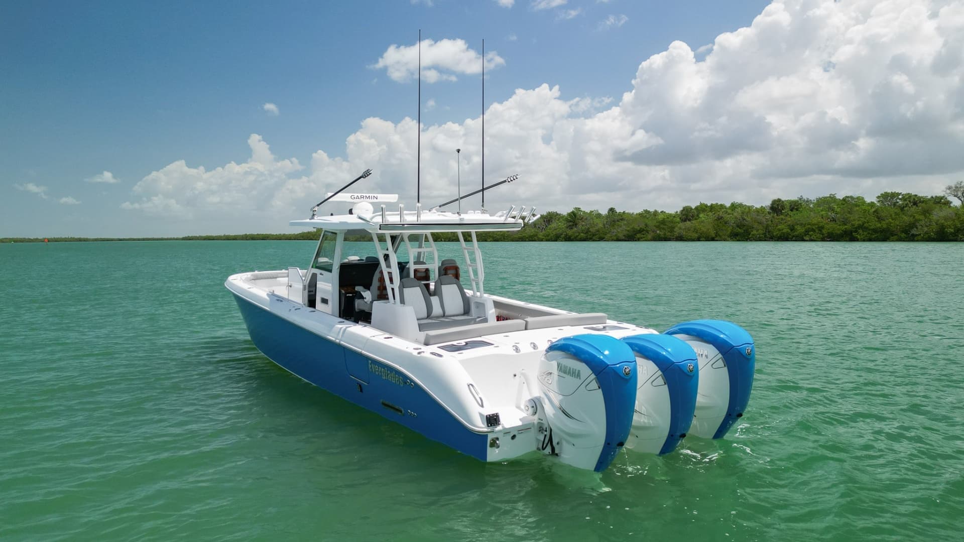 2023 Everglades 395 Center Console