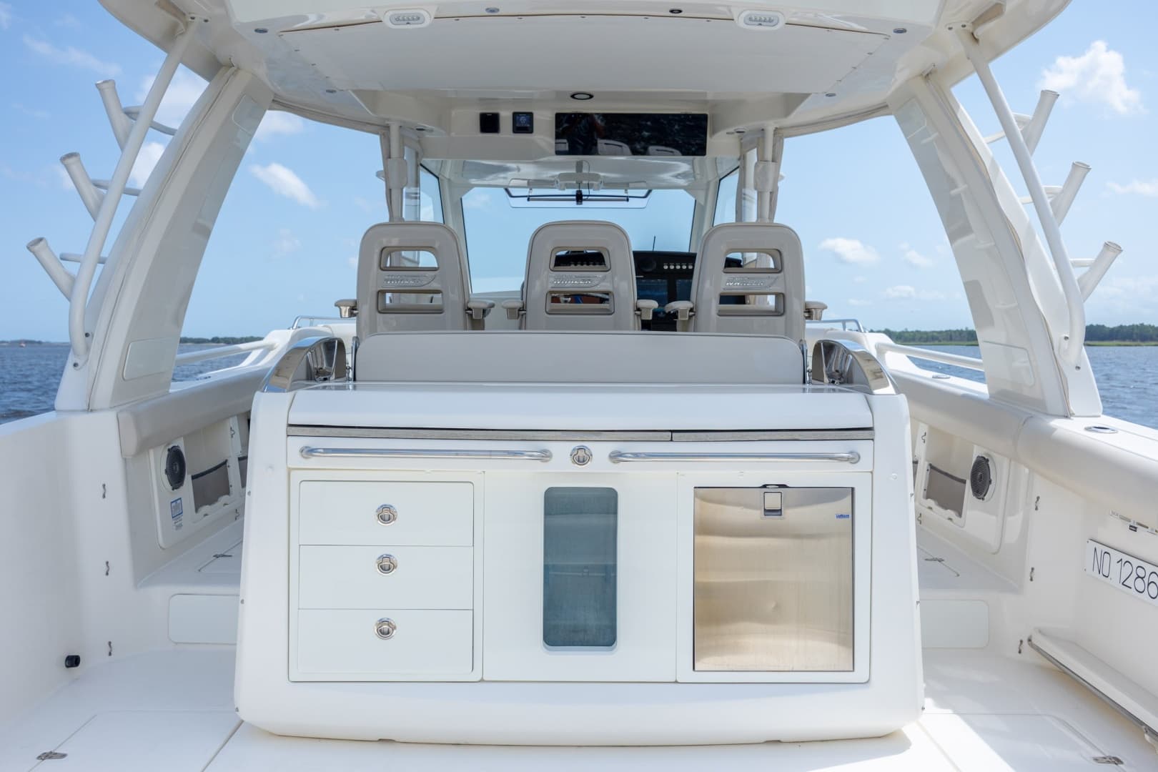 2017 Boston Whaler 420 Outrage