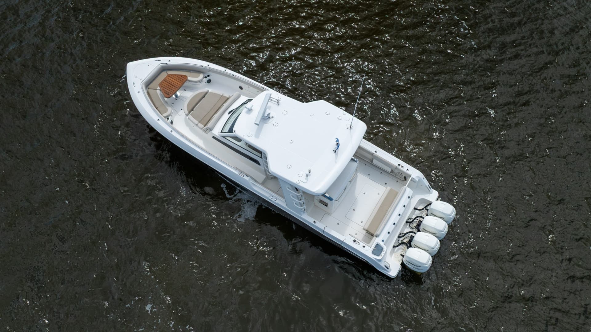 2017 Boston Whaler 420 Outrage