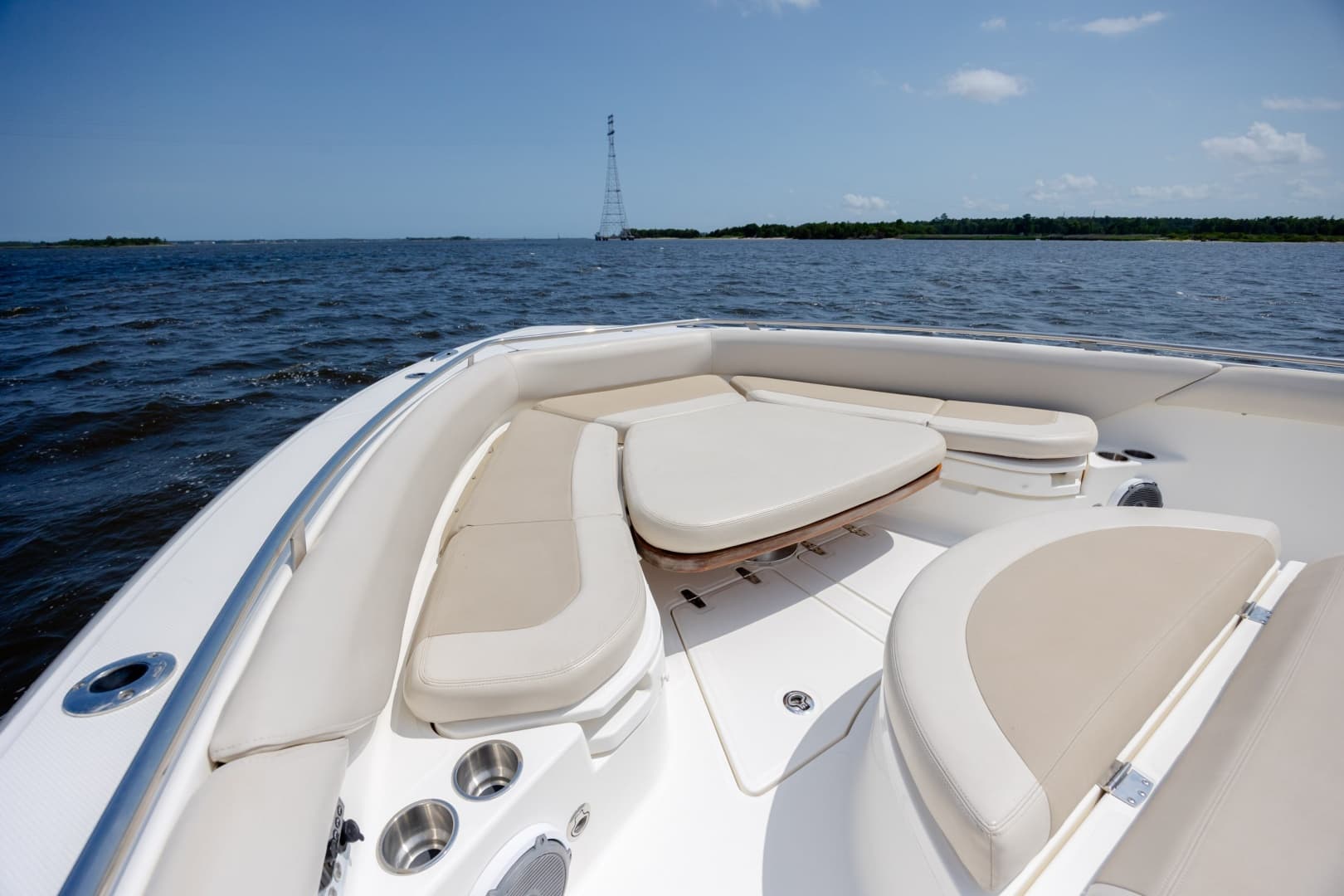2017 Boston Whaler 420 Outrage