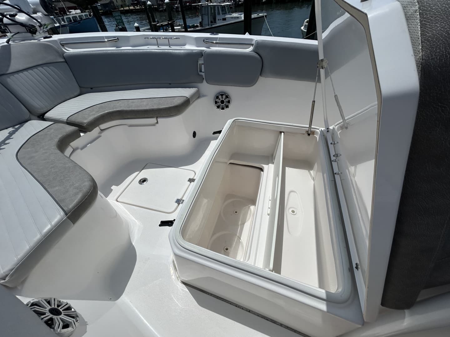 2018 Sea Fox 266 Commander