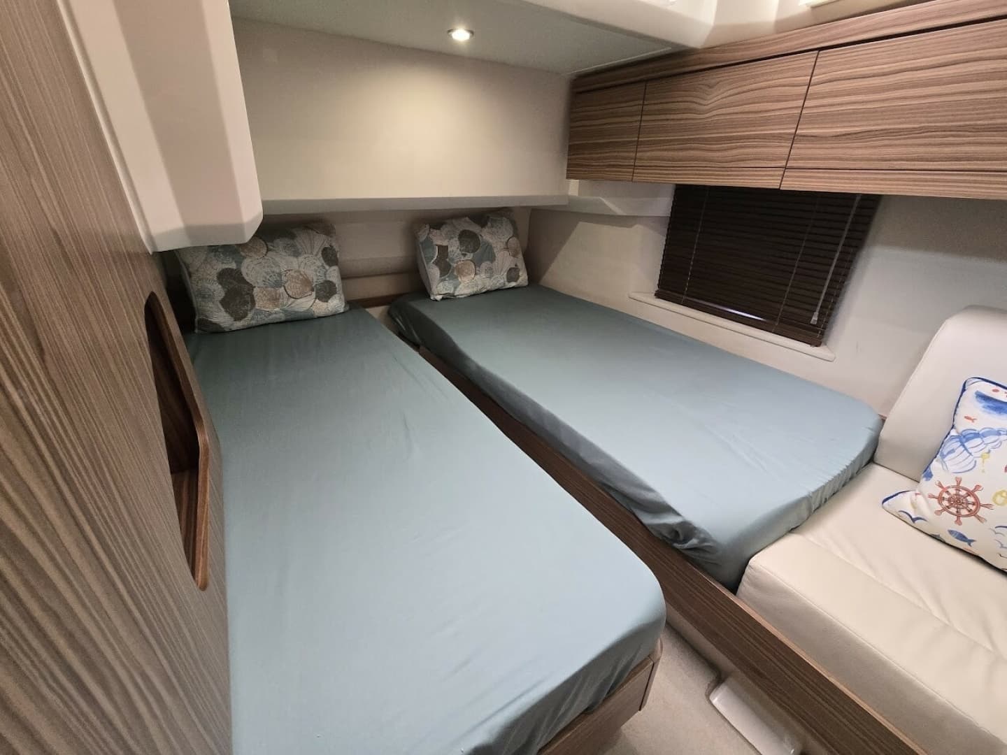 2019 Greenline 40 Hybrid