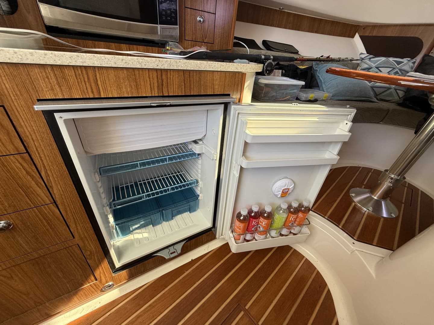 2014 Pursuit 345 Offshore