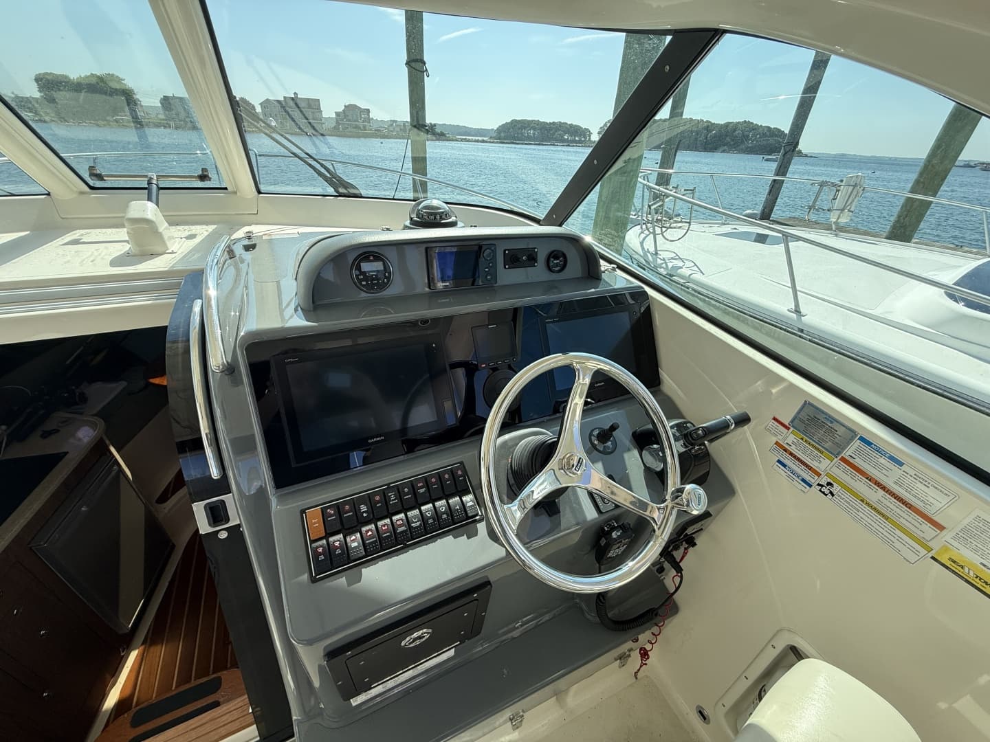 2014 Pursuit 345 Offshore