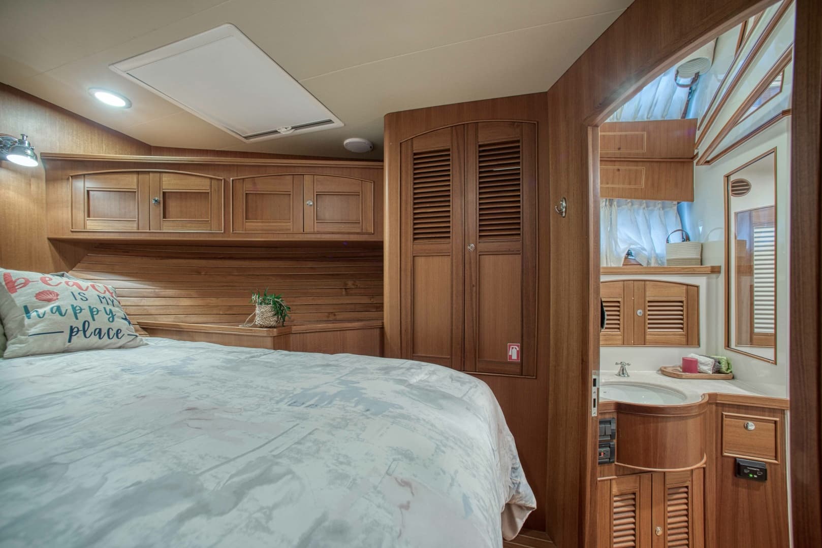 2016 Marlow Explorer 58E