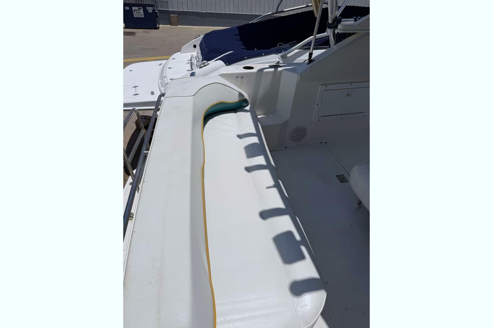 1995 Wellcraft 2700 Martinique