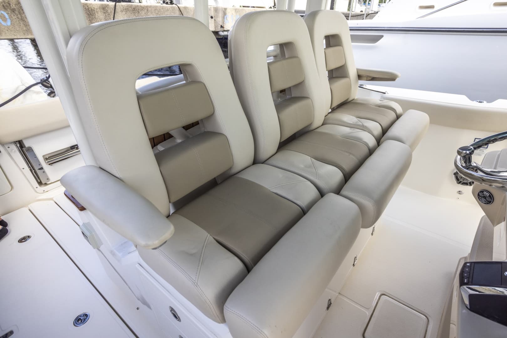 2023 Boston Whaler 360 Outrage