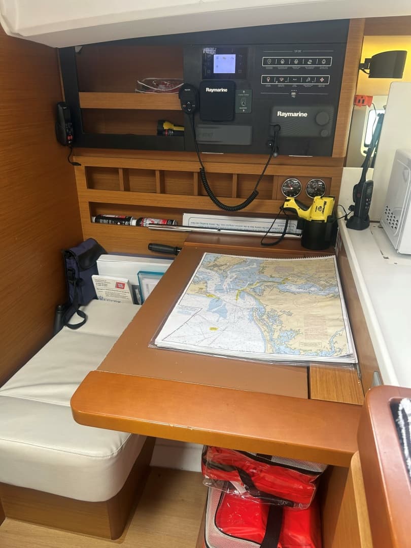 Jeanneau 44 SO 