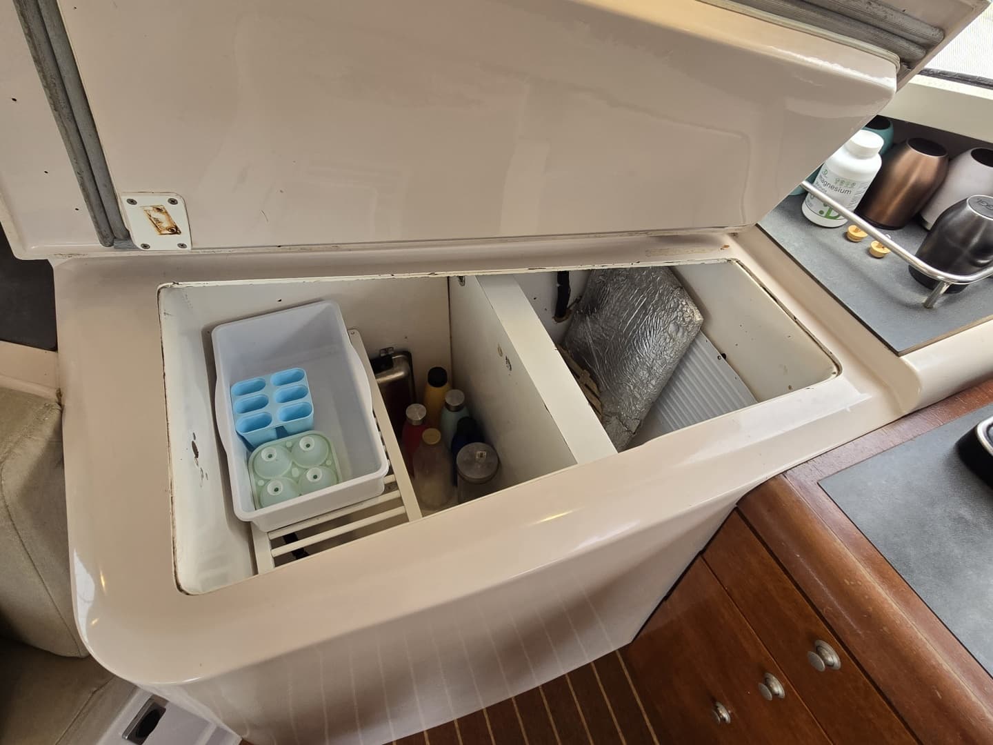 1996 Fountaine Pajot Venezia 42
