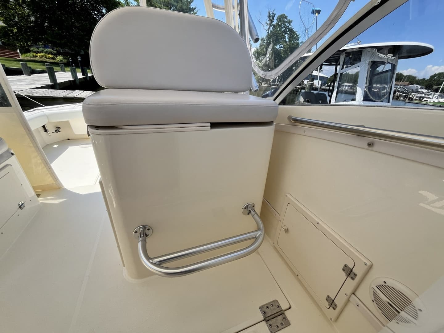 2003 Albemarle 280 Express Fisherman