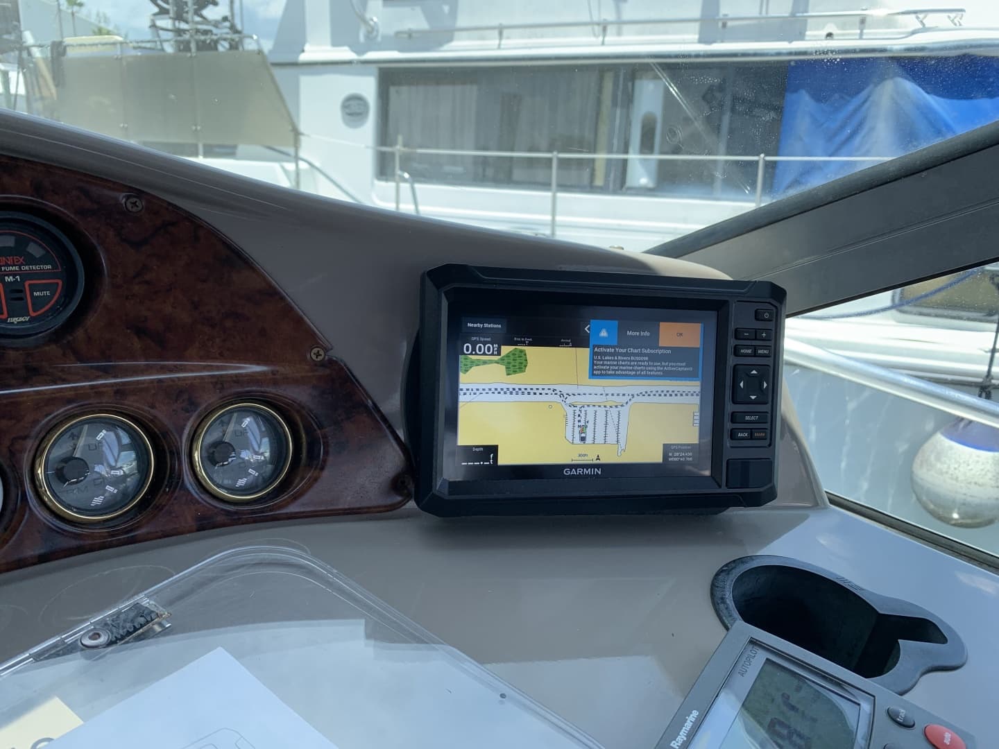 2003 Four Winns 328 Vista
