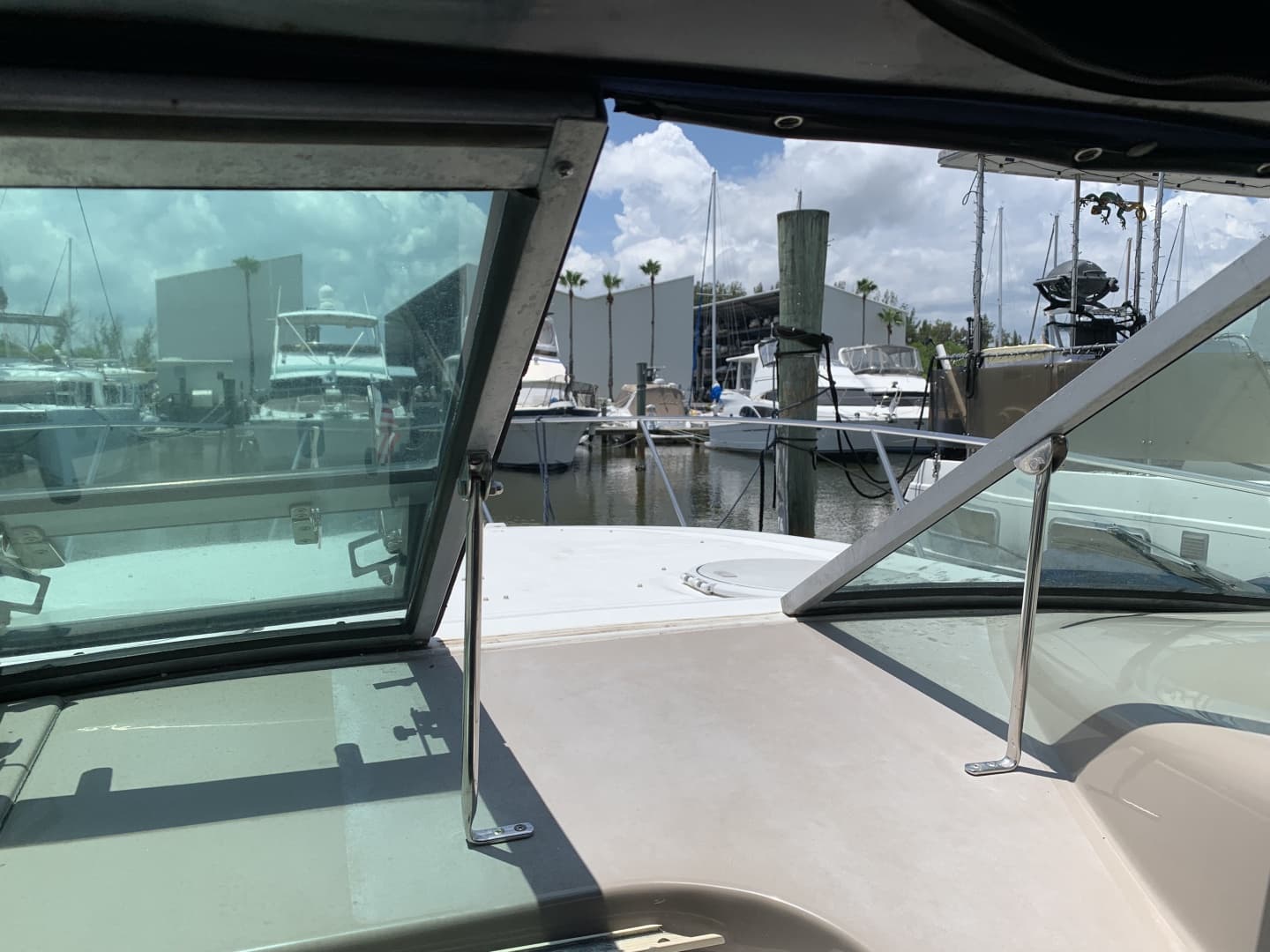 2003 Four Winns 328 Vista