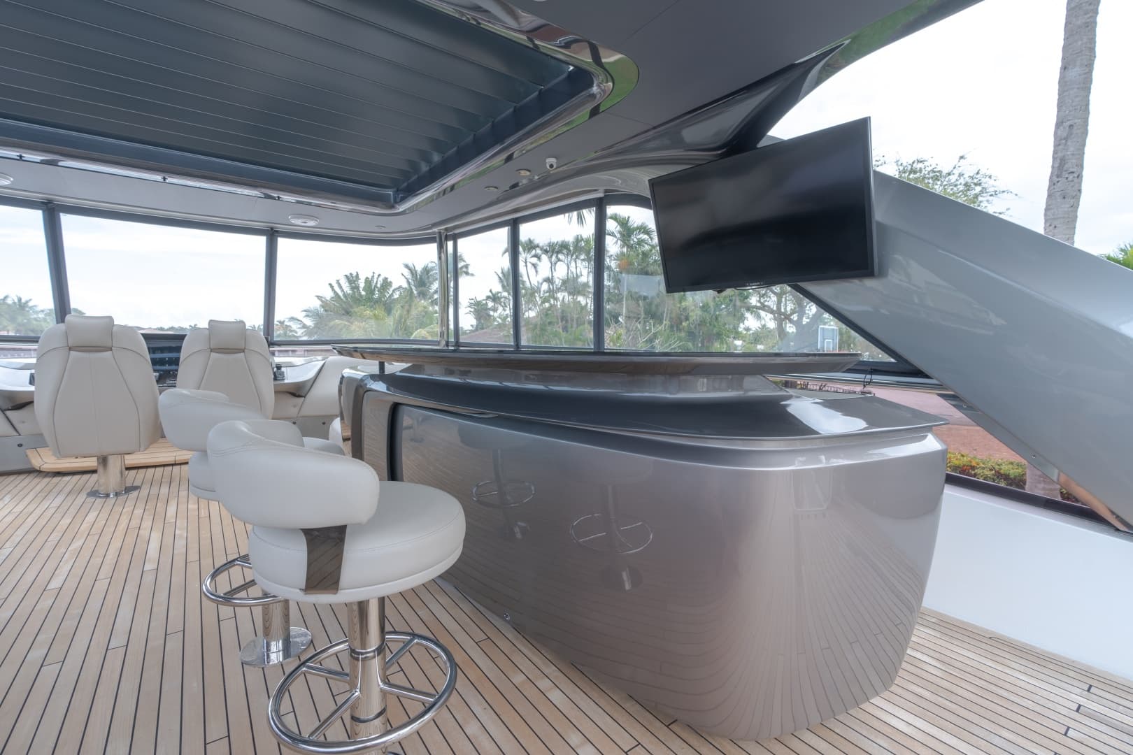 2019 Princess Y85