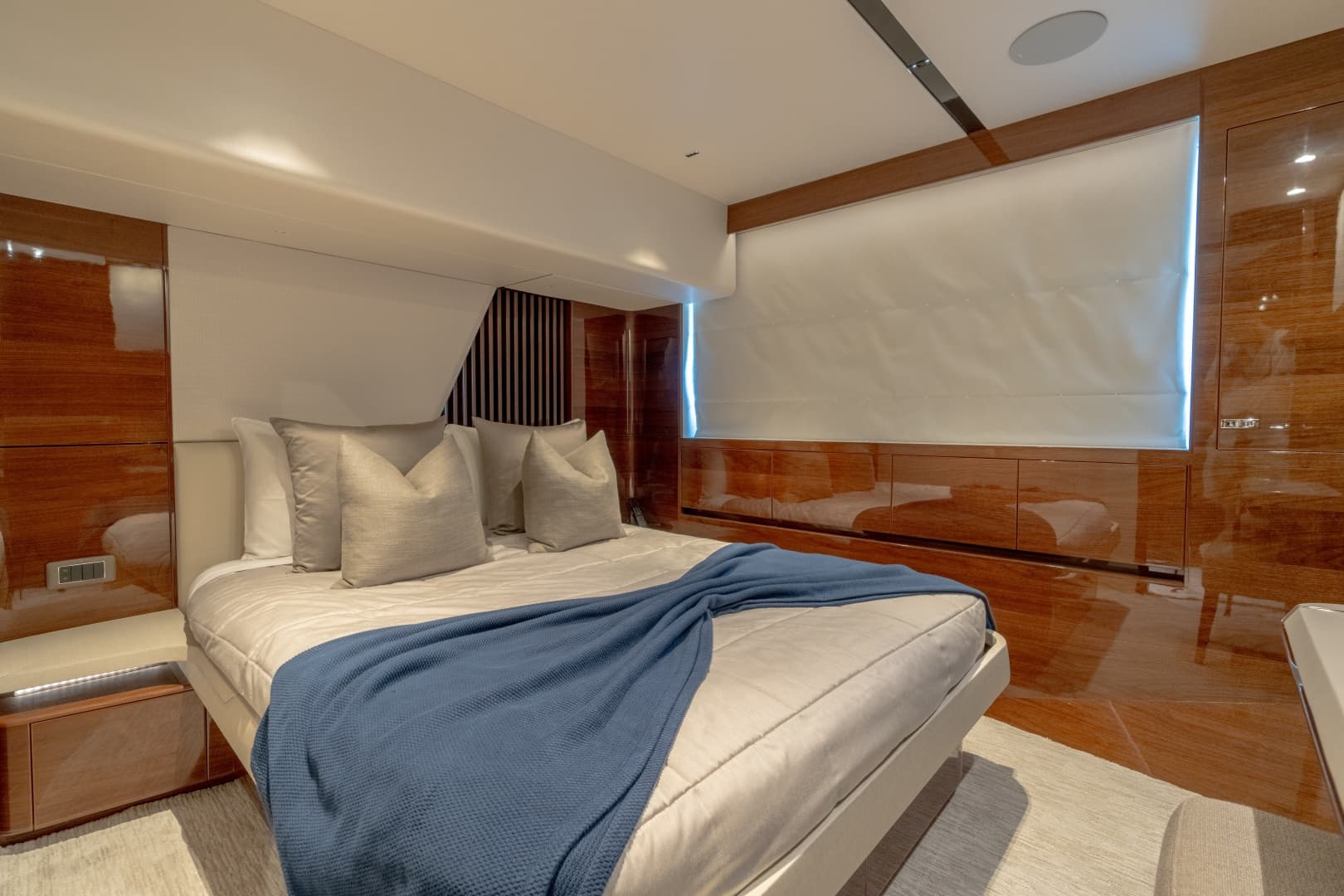 2019 Princess Y85