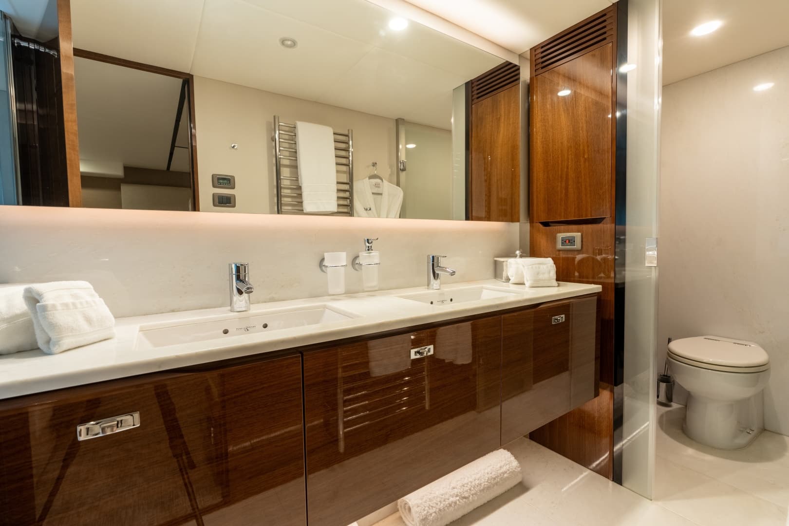 2019 Princess Y85