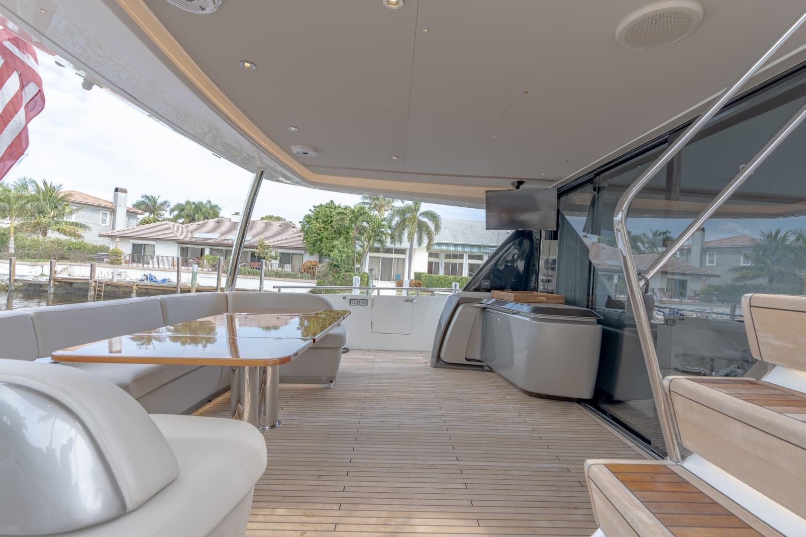 2019 Princess Y85