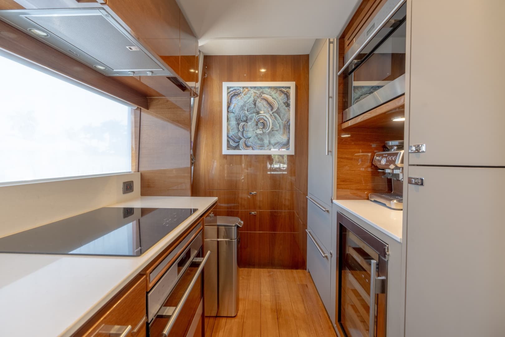 2019 Princess Y85