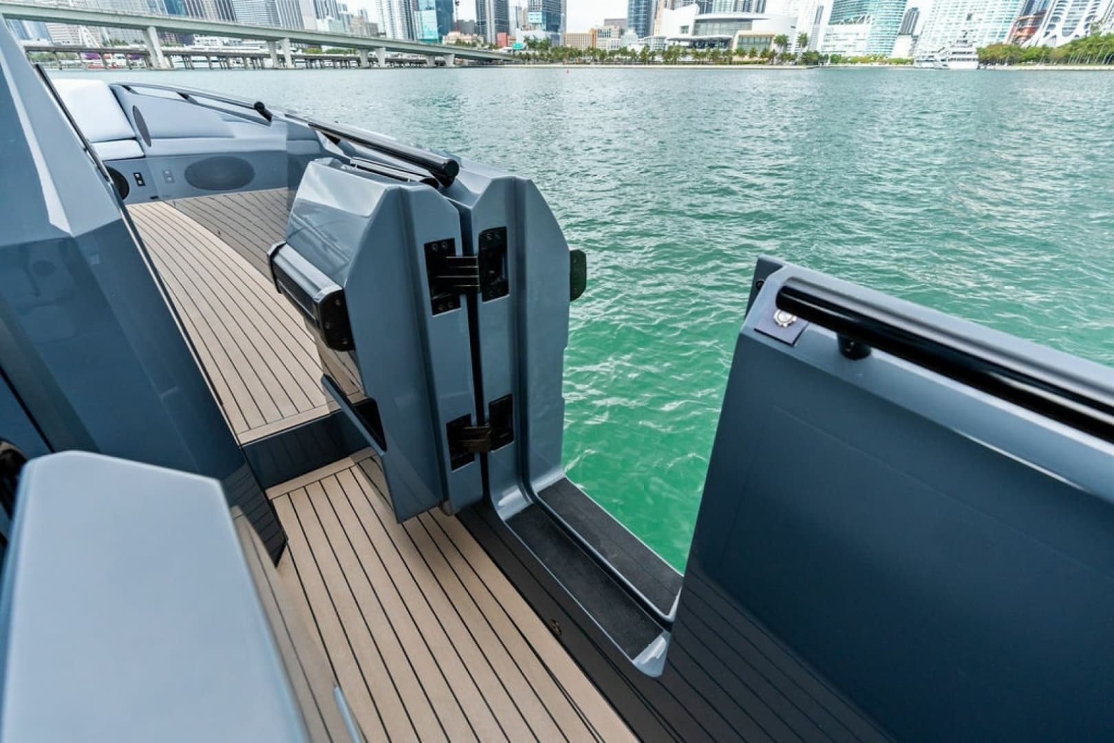 2024 Vanquish Yachts VQ55