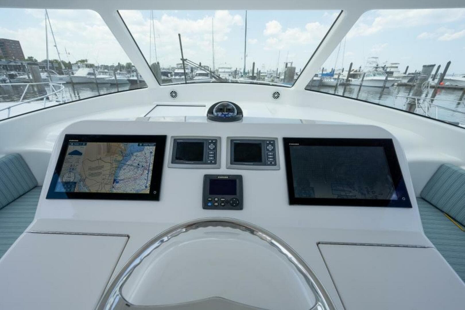 Viking 42 - Drop'Em - Helm