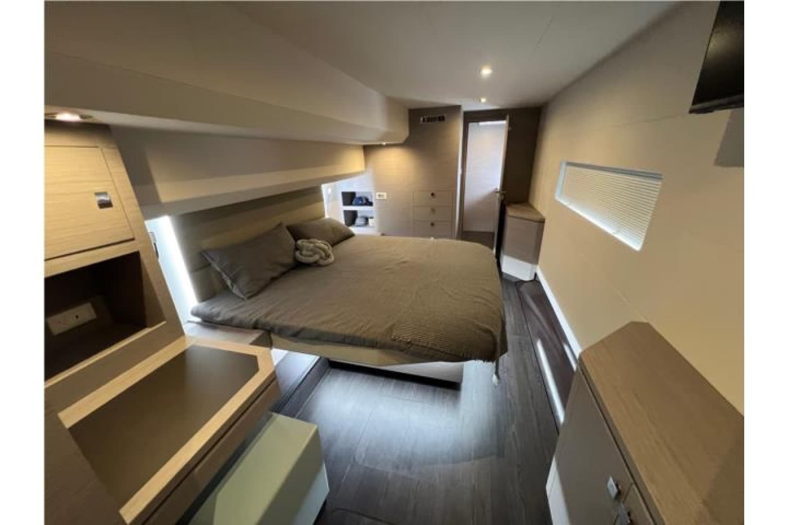 2024 Fountaine Pajot MY6