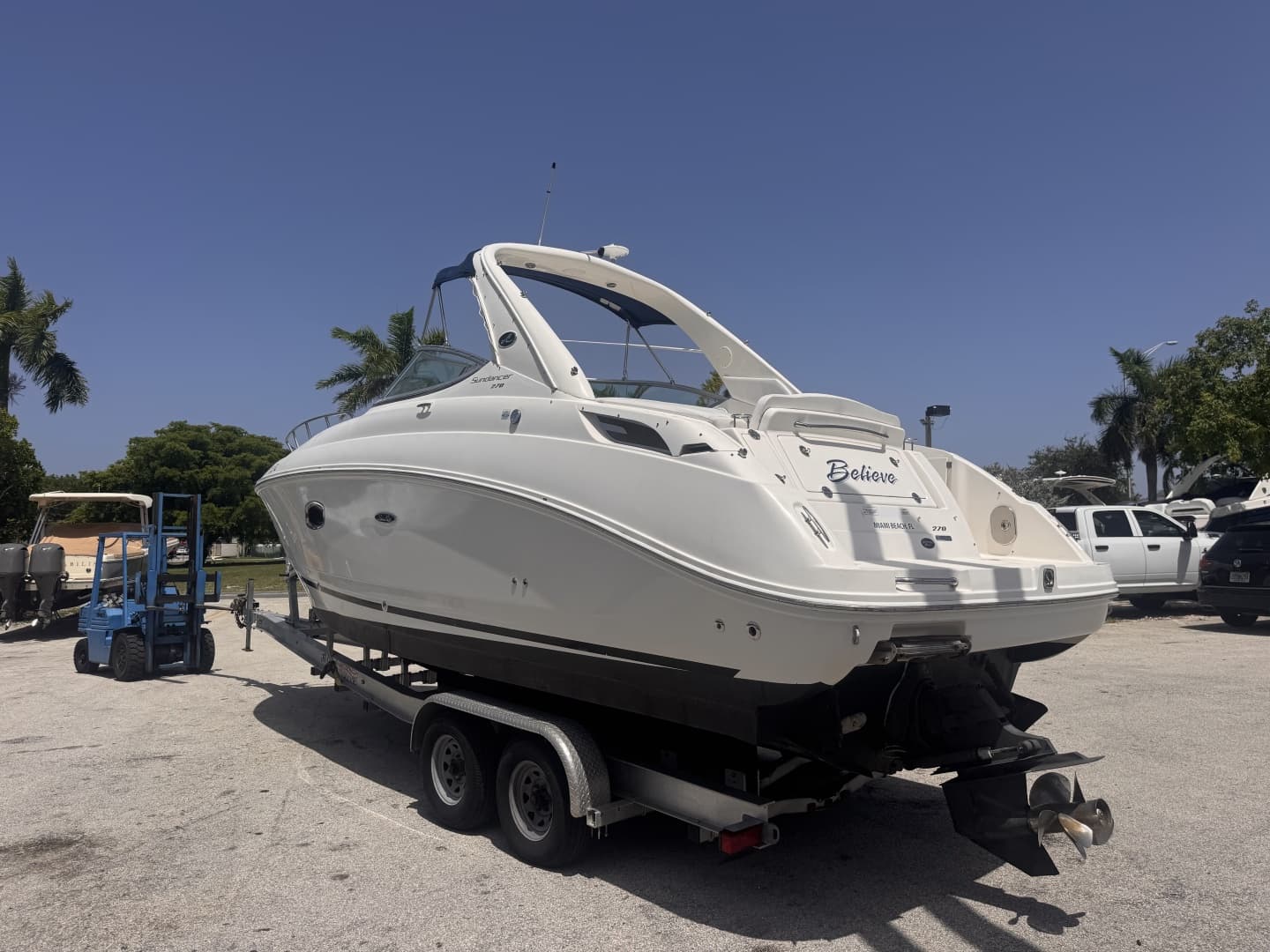 2009 Sea Ray 270 Sundancer
