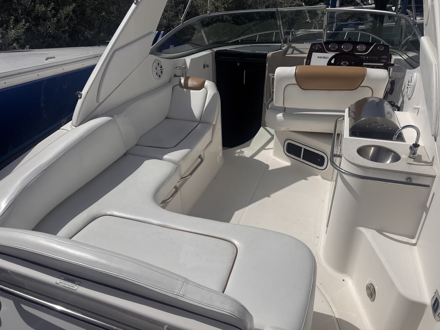 2009 Sea Ray 270 Sundancer
