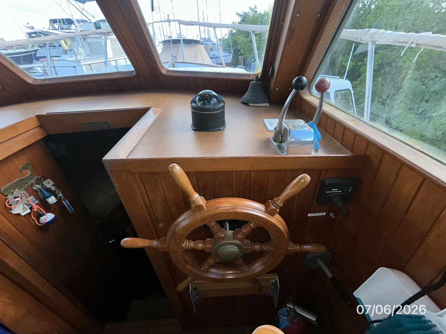 36' Monk lower helm2