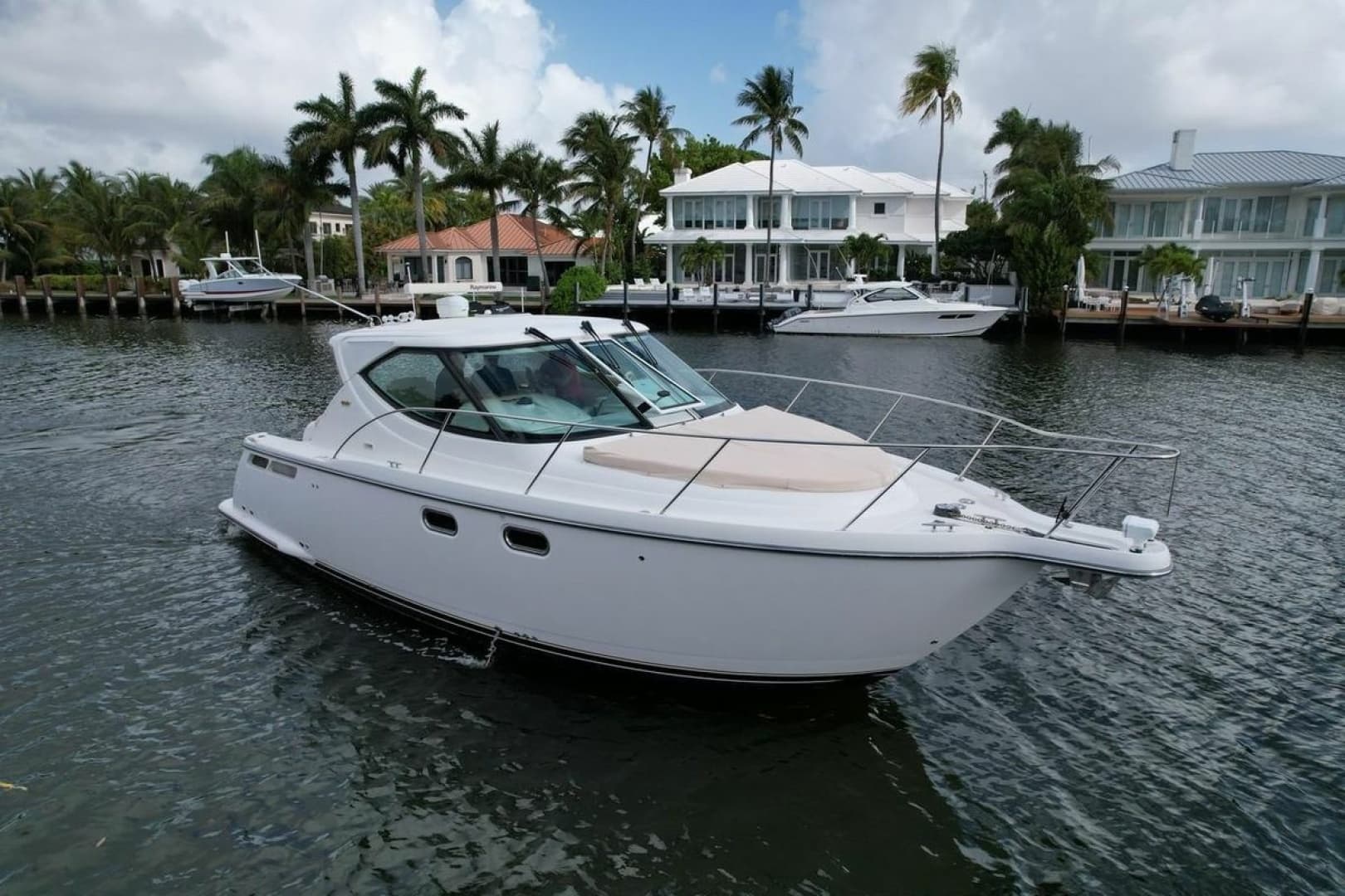2008 Tiara Yachts 3500 Sovran