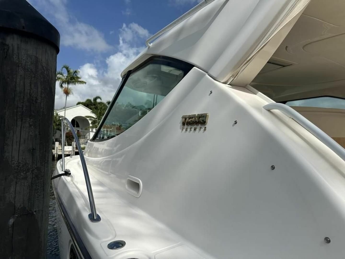 2008 Tiara Yachts 3500 Sovran