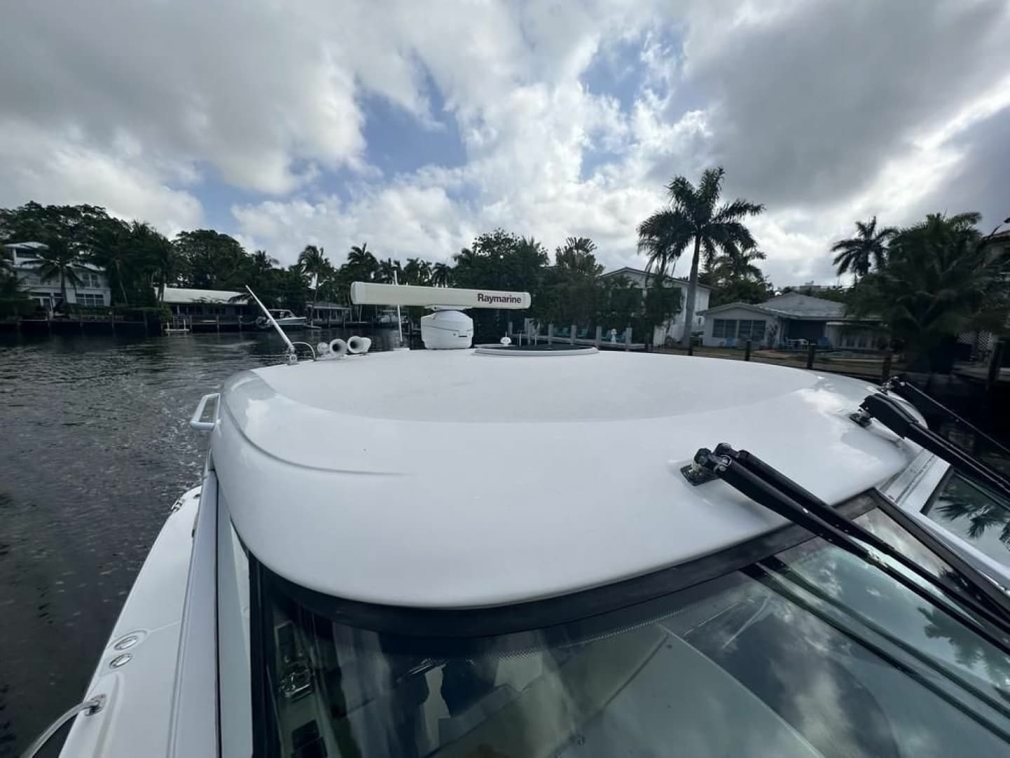 2008 Tiara Yachts 3500 Sovran