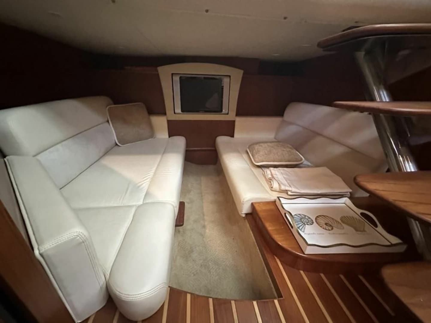 2008 Tiara Yachts 3500 Sovran