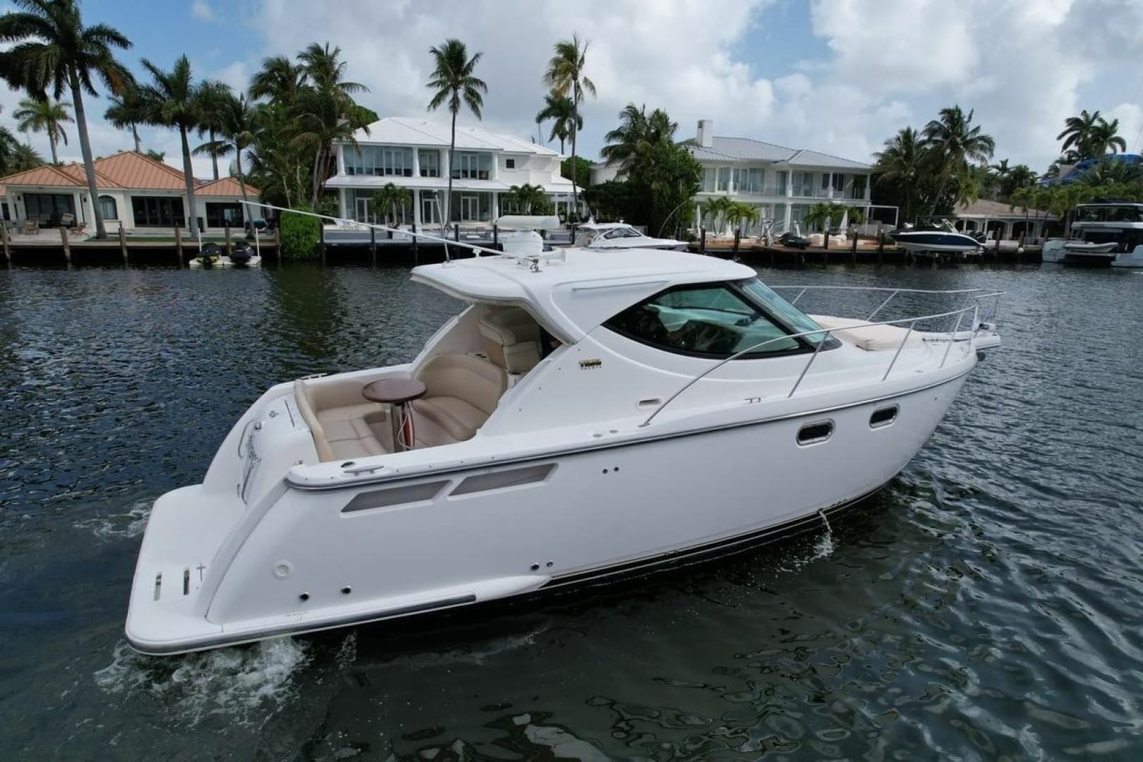 2008 Tiara Yachts 3500 Sovran