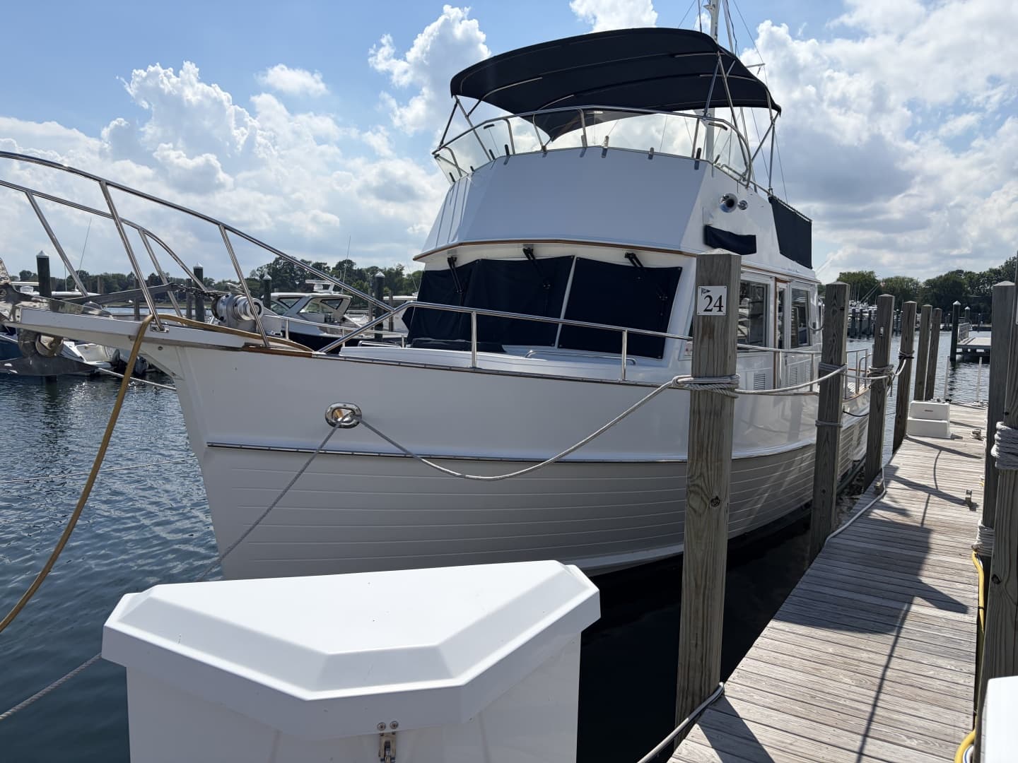 2001 Grand Banks 