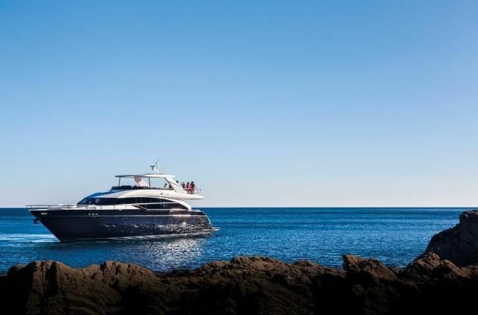 2015 Princess 88 Flybridge Motor Yacht