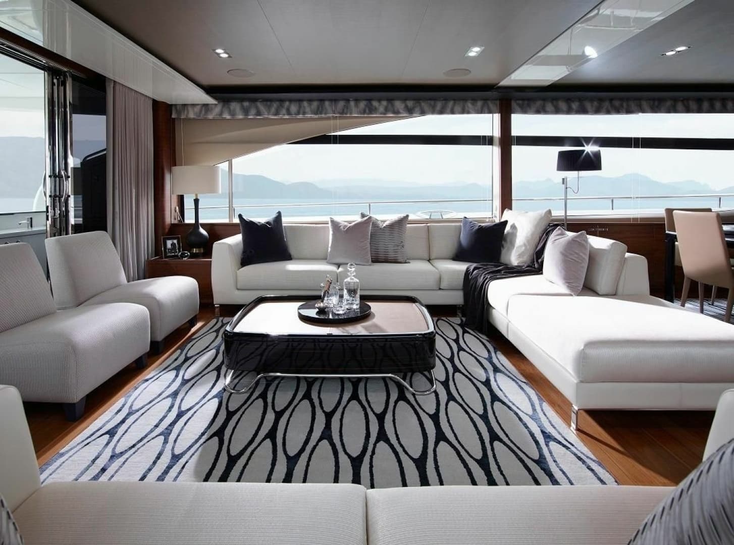 2015 Princess 88 Flybridge Motor Yacht