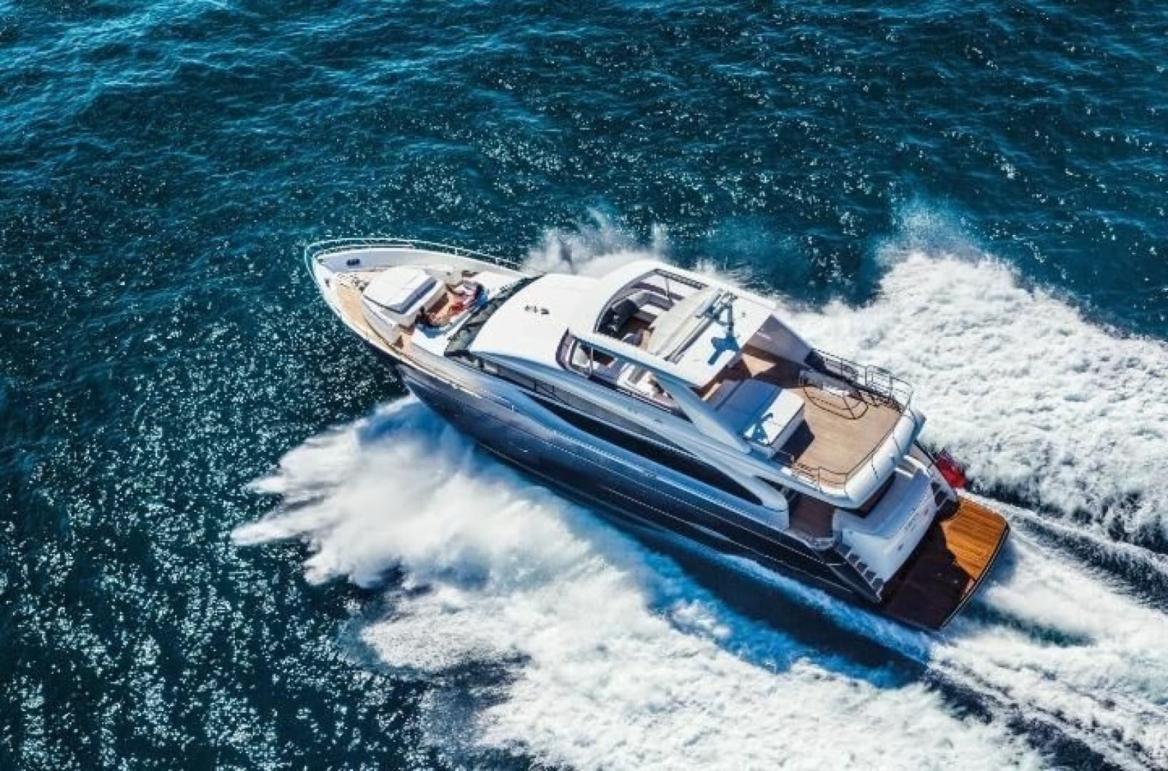 2015 Princess 88 Flybridge Motor Yacht