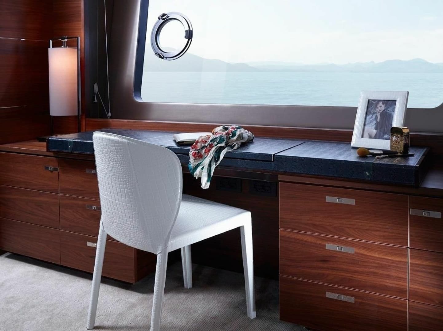 2015 Princess 88 Flybridge Motor Yacht