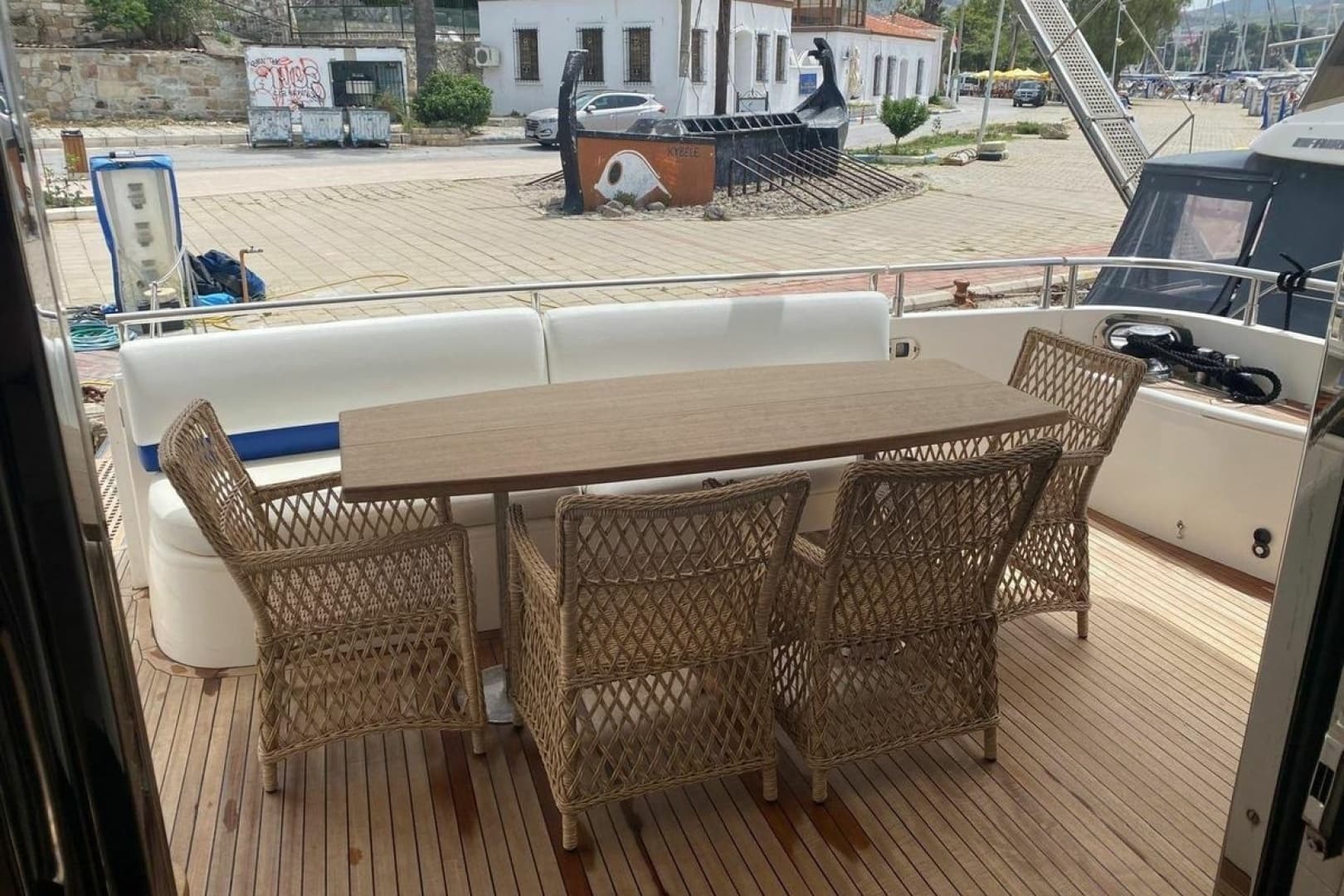 2008 Princess 75 Motor Yacht