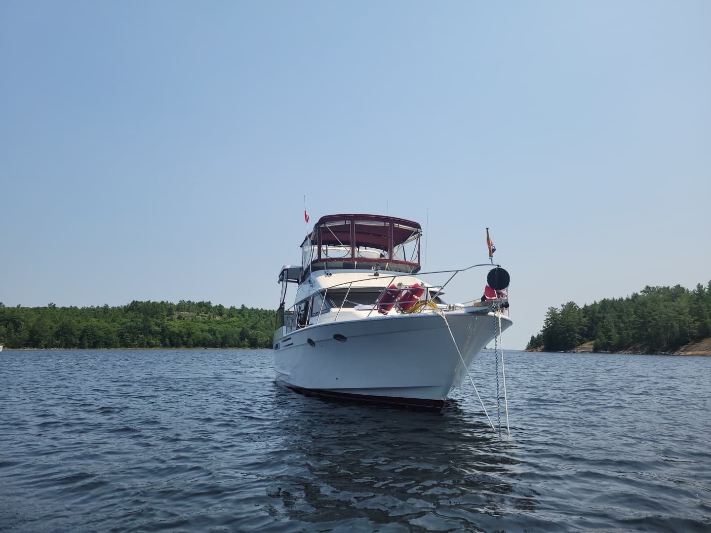 42' Ocean Alexander forward profile