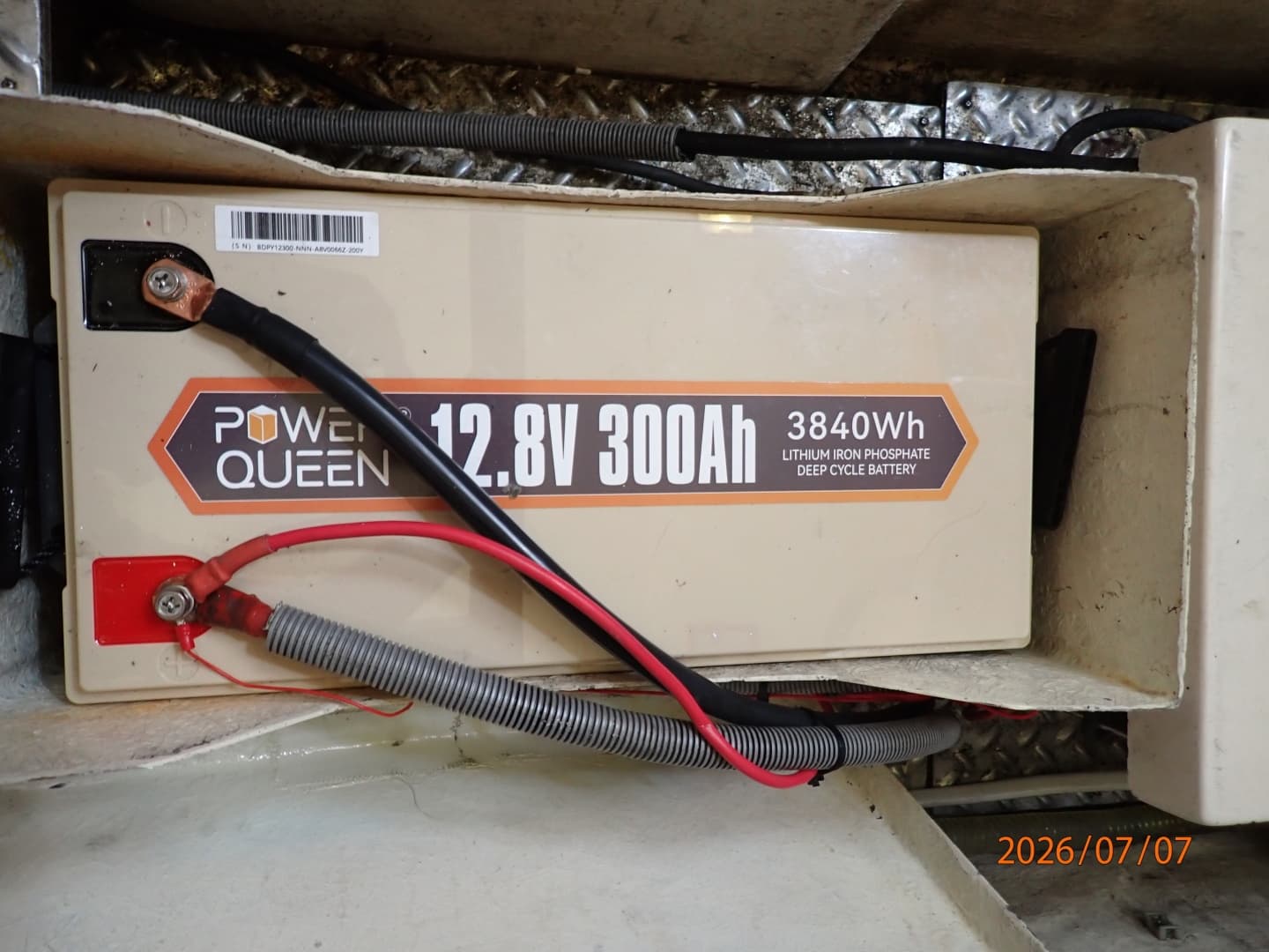 42' Ocean Alexander battery1