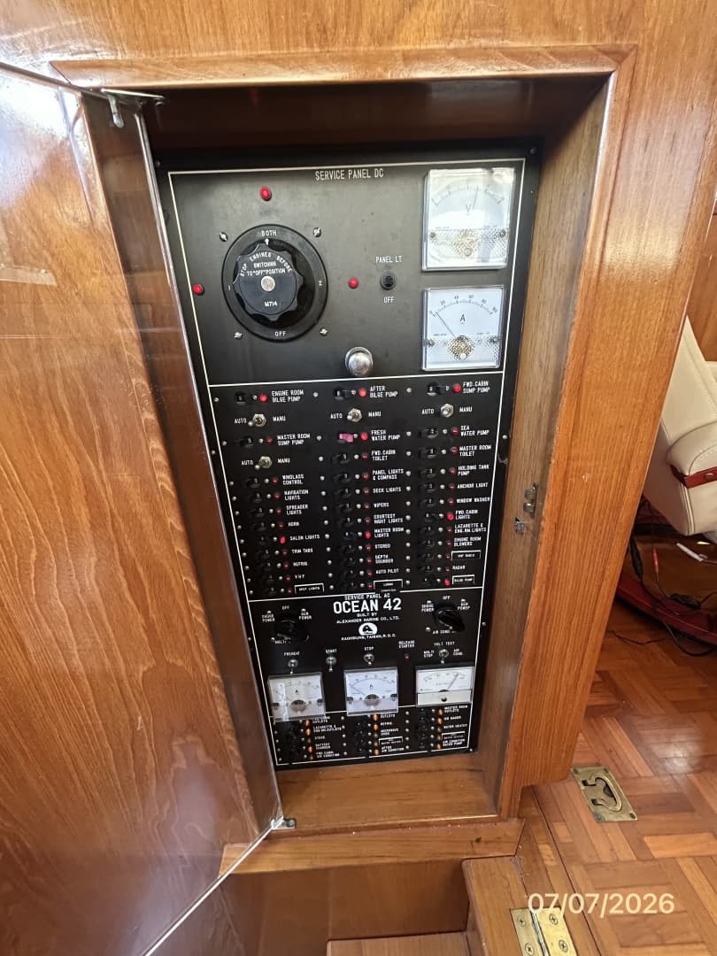 42' Ocean Alexander electrical panel