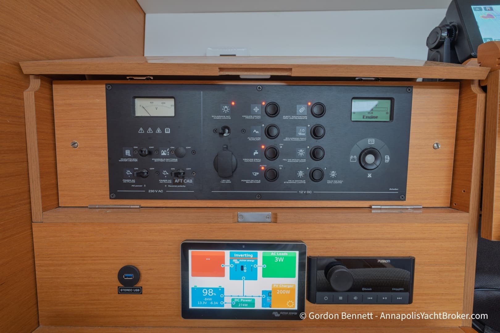 2015 Jeanneau Sun Odyssey 439