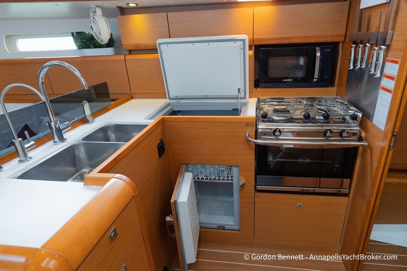 2015 Jeanneau Sun Odyssey 439