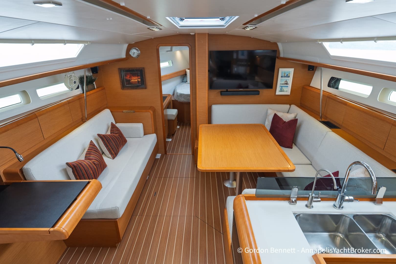 2015 Jeanneau Sun Odyssey 439