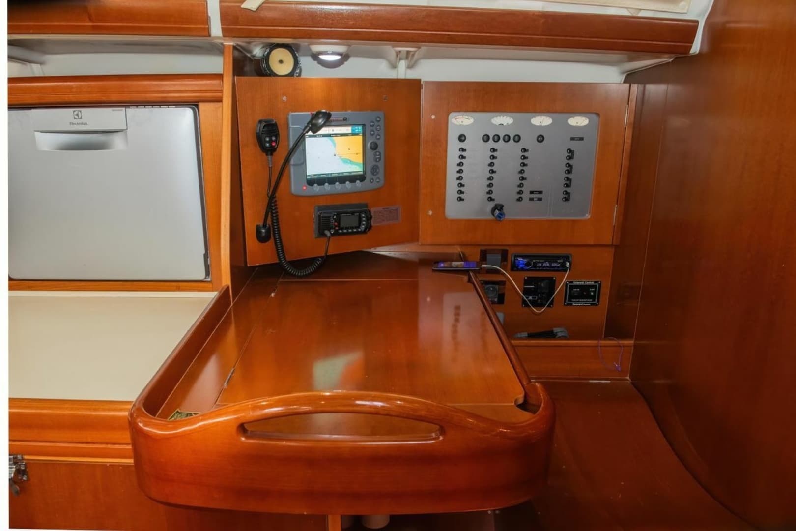 2007 Beneteau Oceanis 523