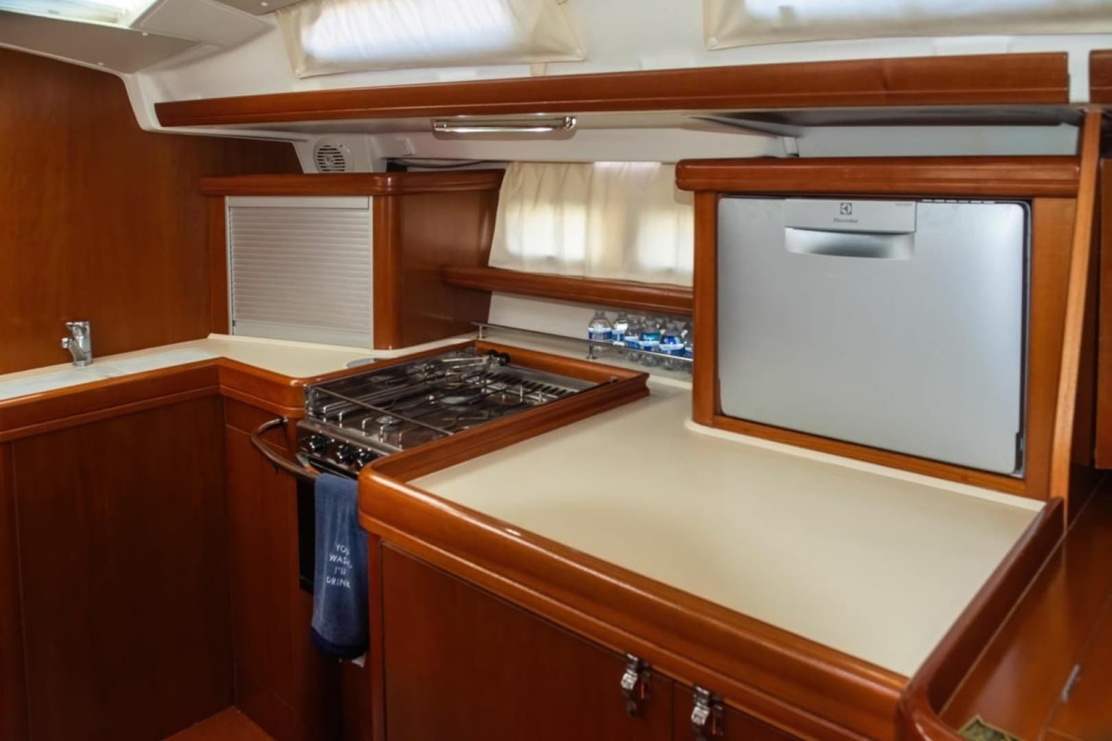 2007 Beneteau Oceanis 523