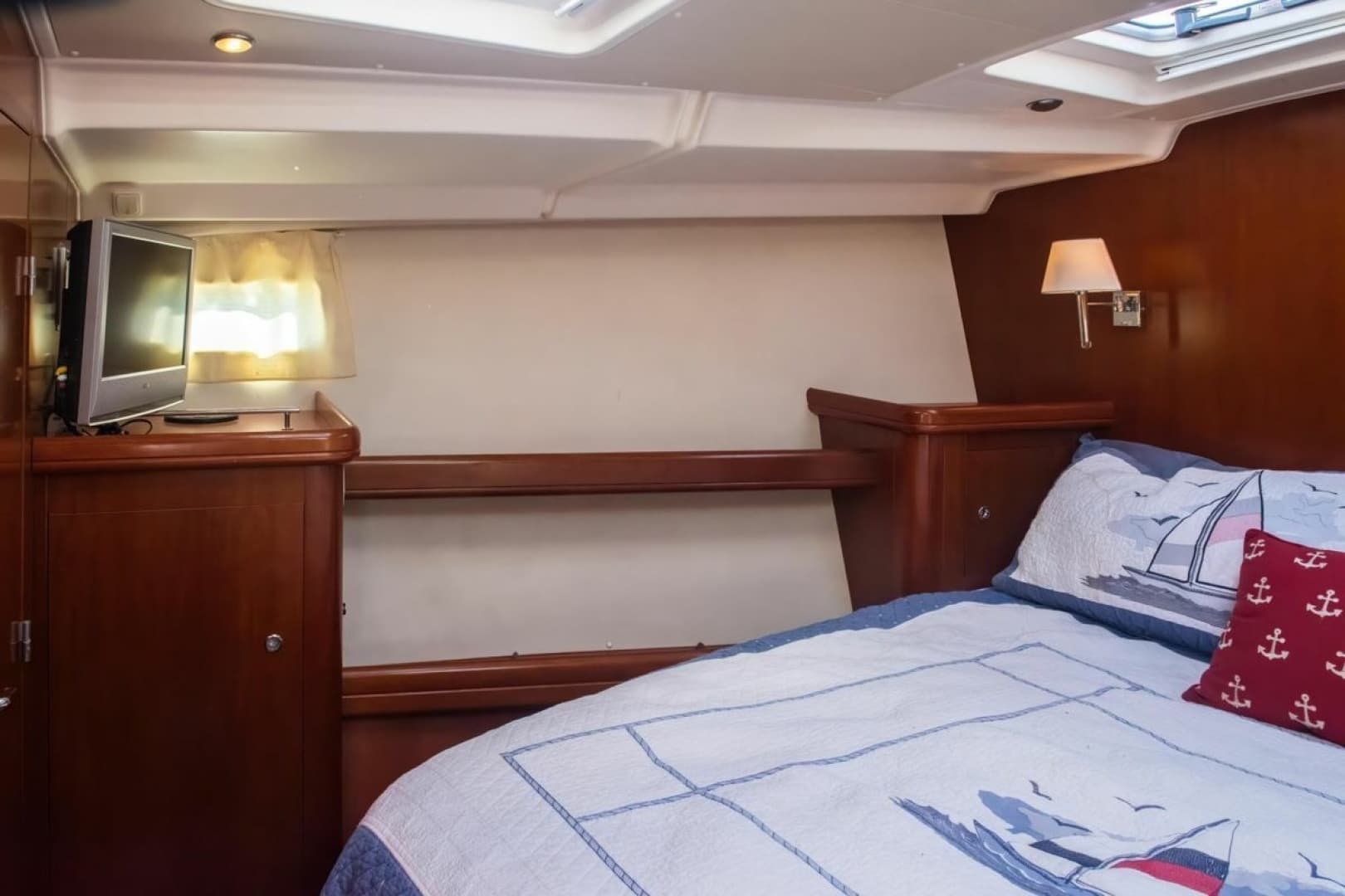 2007 Beneteau Oceanis 523
