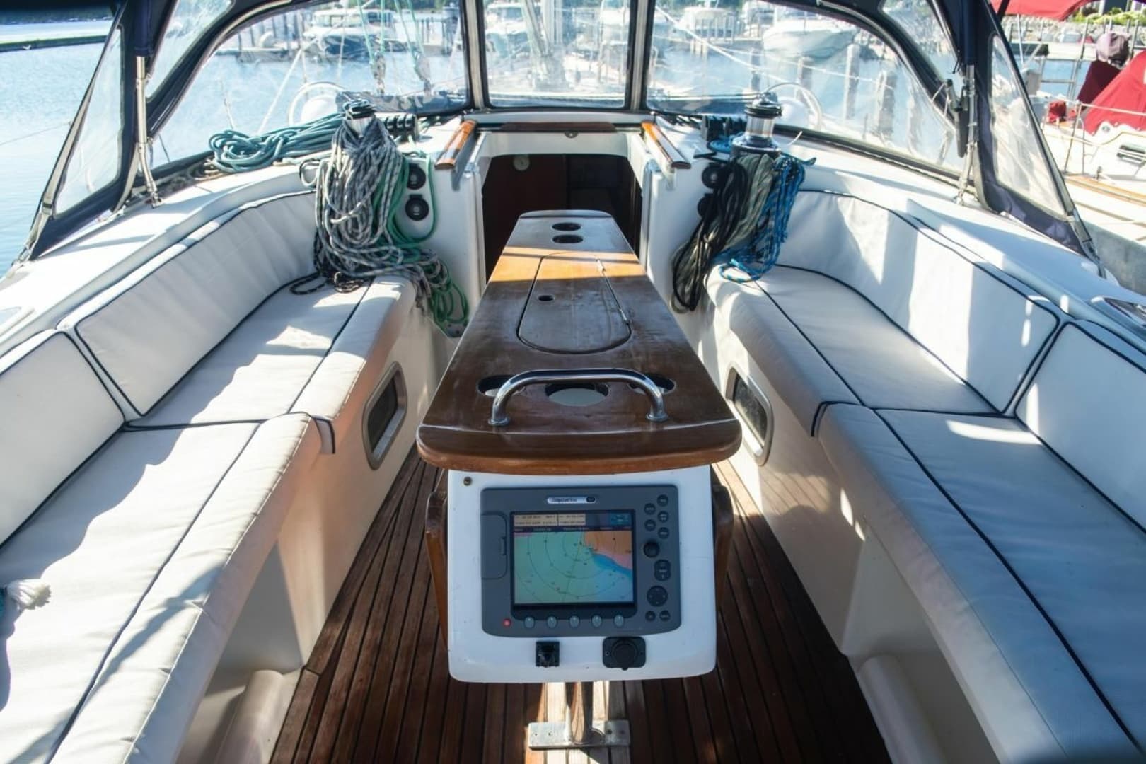 2007 Beneteau Oceanis 523